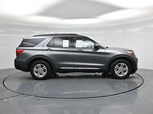Certified 2023 Ford Explorer XLT w/ Equipment Group 202A image 29