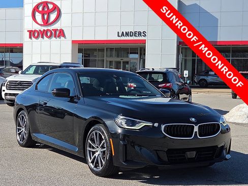 Used 2025 BMW 230i xDrive Coupe image 1
