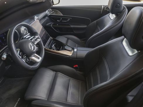 Used 2022 Mercedes-Benz SL 55 AMG 4MATIC image 18