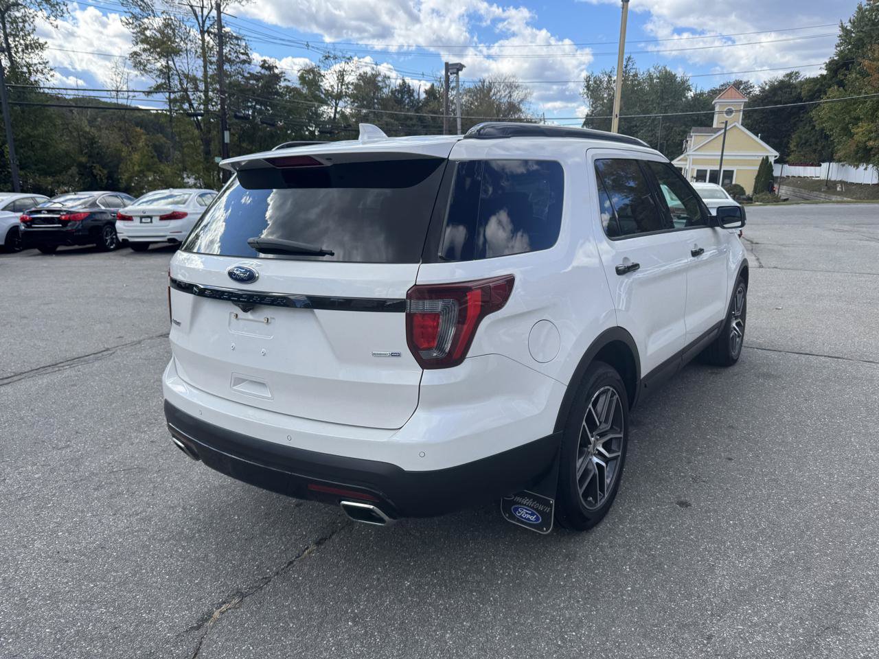 Used 2016 Ford Explorer Sport w/ Equipment Group 401A AWD/4WD image 9