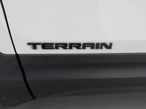 Used 2020 GMC Terrain SLE w/ Driver Convenience Package FWD image 33