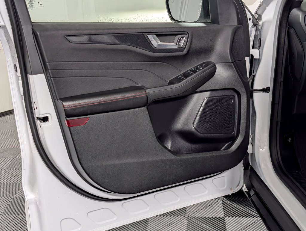 Certified 2023 Ford Escape ST-Line w/ Cold Weather Package FWD image 24