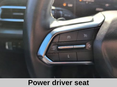 Used 2025 Chevrolet Traverse LT w/ Midnight/Sport Edition image 9