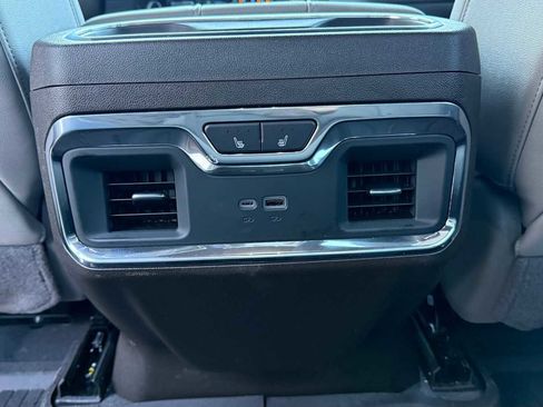 Used 2024 Chevrolet Silverado 1500 LTZ AWD/4WD image 9