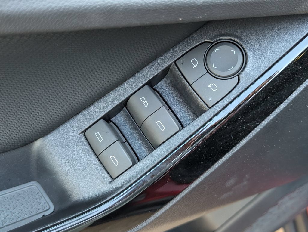 New 2027 Chevrolet Equinox LT w/ Safety and Technology Package FWD image 13