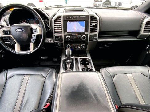 Used 2019 Ford F150 Platinum w/ Equipment Group 701A Luxury image 14