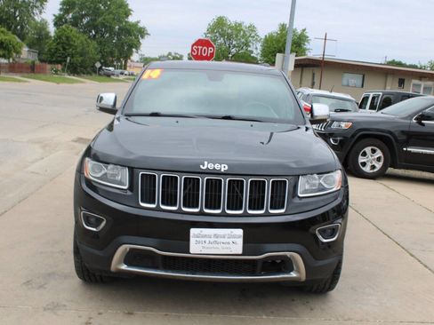 Used 2014 Jeep Grand Cherokee Limited w/ Trailer Tow Group IV AWD/4WD image 3