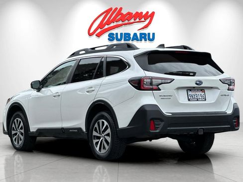 Used 2022 Subaru Outback Premium AWD/4WD image 7