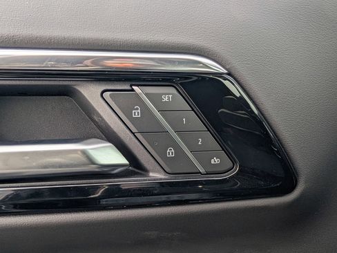 Used 2025 Chevrolet Tahoe Premier image 27