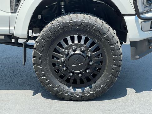 Used 2024 Ford F350 Platinum AWD/4WD image 16