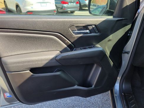 New 2025 GMC Canyon Elevation w/ Technology Package image 7