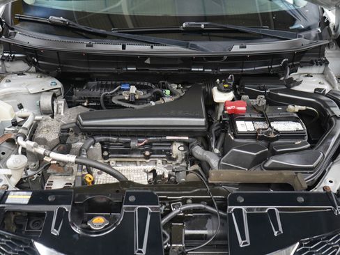 Used 2015 Nissan Rogue SV w/ SV Premium Package AWD/4WD image 29