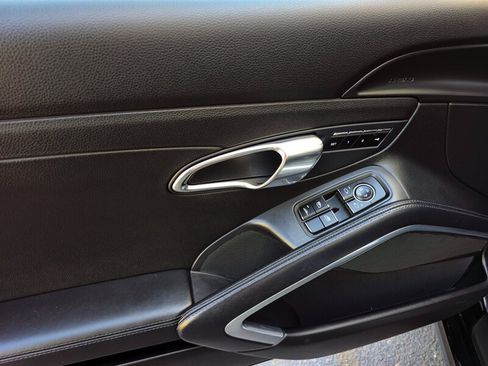 Used 2016 Porsche 911 Carrera S RWD image 16