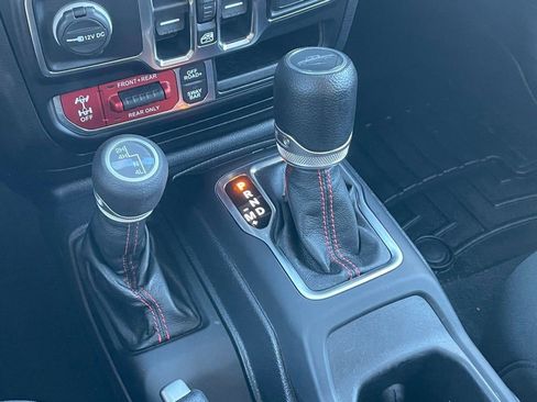 Used 2021 Jeep Gladiator Rubicon w/ Trailer Tow Package image 15