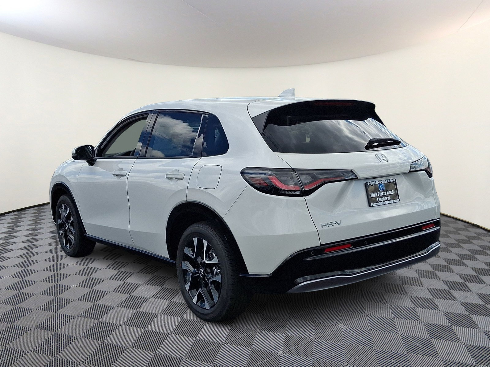 New 2027 Honda HR-V EX-L image 3