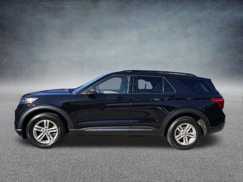 Used 2022 Ford Explorer XLT w/ Equipment Group 202A AWD/4WD image 5