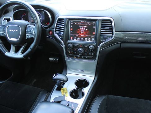 Used 2014 Jeep Grand Cherokee SRT AWD/4WD image 23