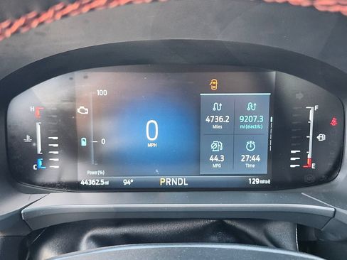 Used 2023 Ford Escape ST-Line Select AWD/4WD image 31