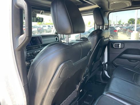 Used 2024 Jeep Wrangler High Altitude AWD/4WD image 22