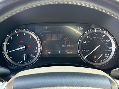 Used 2021 Toyota Highlander XSE FWD image 10