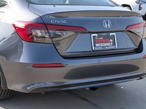 Used 2024 Honda Civic EX image 9