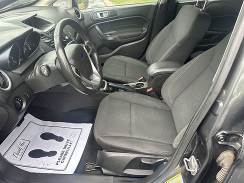 Used 2016 Ford Fiesta SE FWD image 9