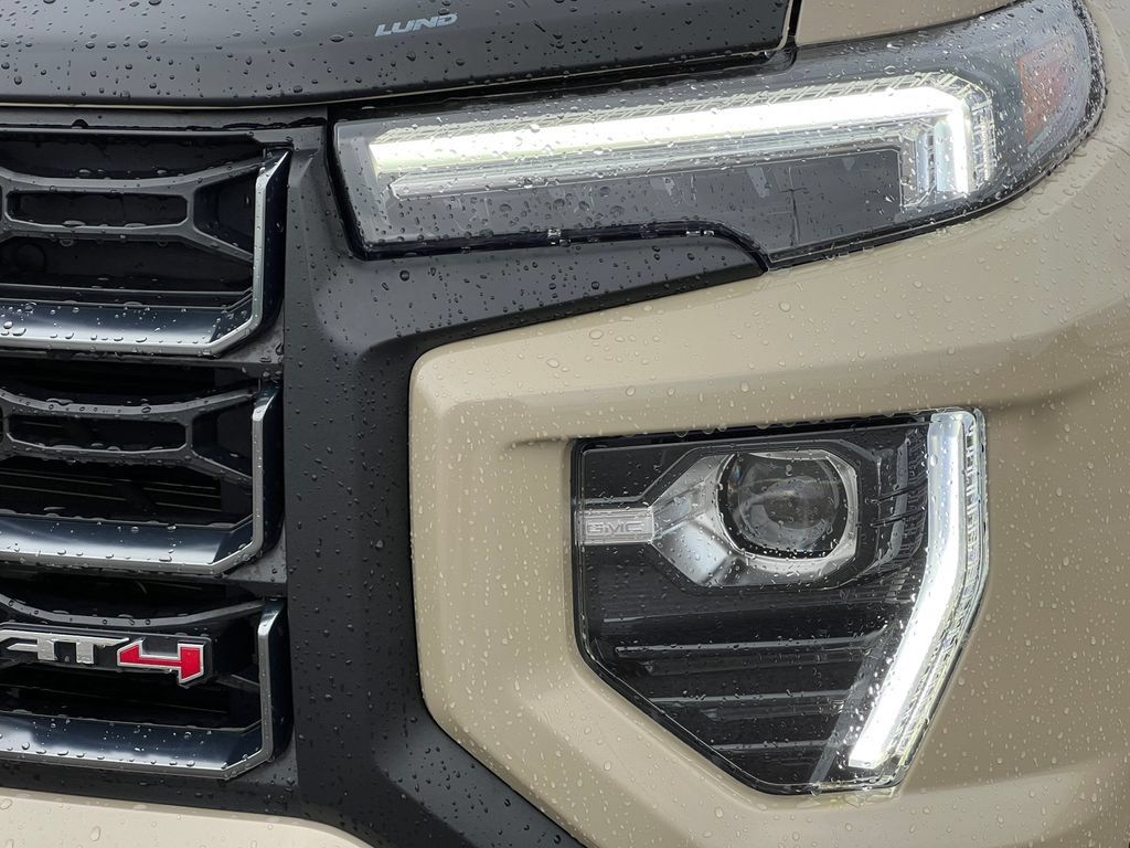 Used 2023 GMC Canyon AT4 AWD/4WD image 40