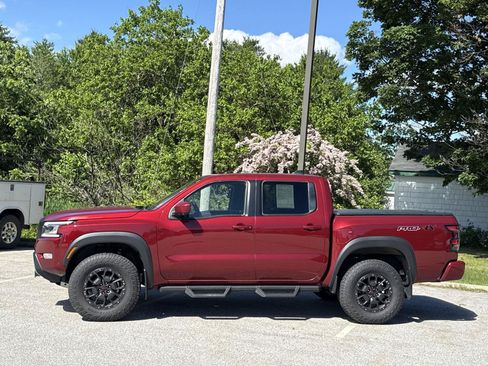 Used 2022 Nissan Frontier PRO-4X w/ Pro-4X Premium Package AWD/4WD image 3