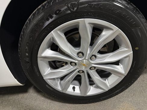 Used 2024 Chevrolet Malibu LT FWD image 36