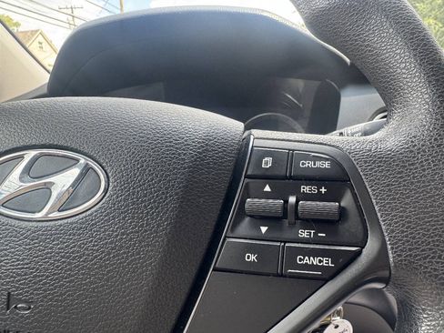 Used 2016 Hyundai Sonata SE FWD image 22