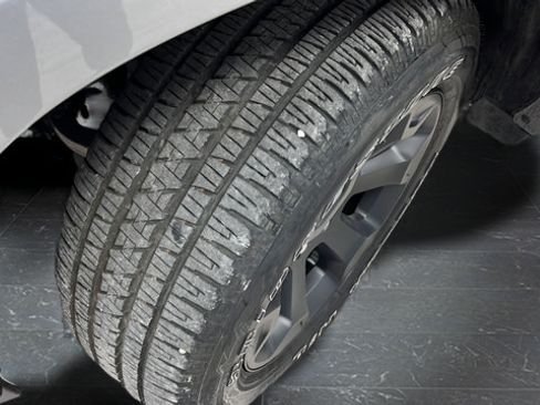 Used 2025 RAM 1500 Big Horn AWD/4WD image 37