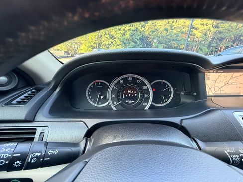 Used 2013 Honda Accord Touring image 18