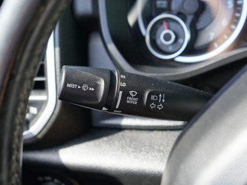 Used 2019 RAM 1500 Big Horn AWD/4WD image 17