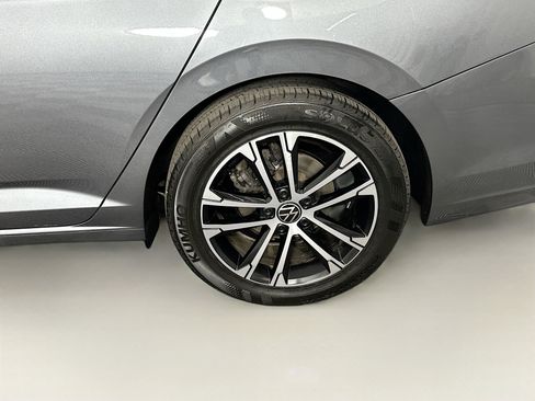 Used 2025 Volkswagen Jetta Sport FWD image 11