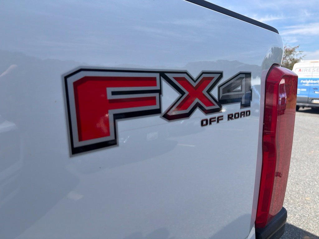 Used 2025 Ford F250 XL w/ FX4 Off-Road Package AWD/4WD image 6