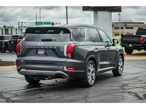 Used 2021 Hyundai Palisade Limited image 4