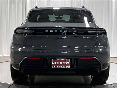 New 2025 Porsche Macan 4 Electric image 6