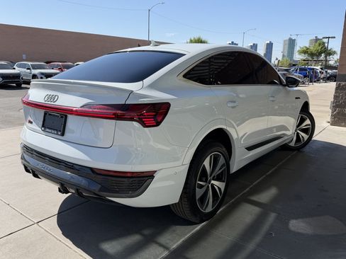 Used 2024 Audi Q8 e-tron Premium Plus w/ Premium Plus Package AWD/4WD image 4