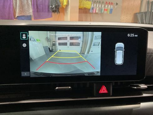 New 2026 Kia Carnival FWD image 16