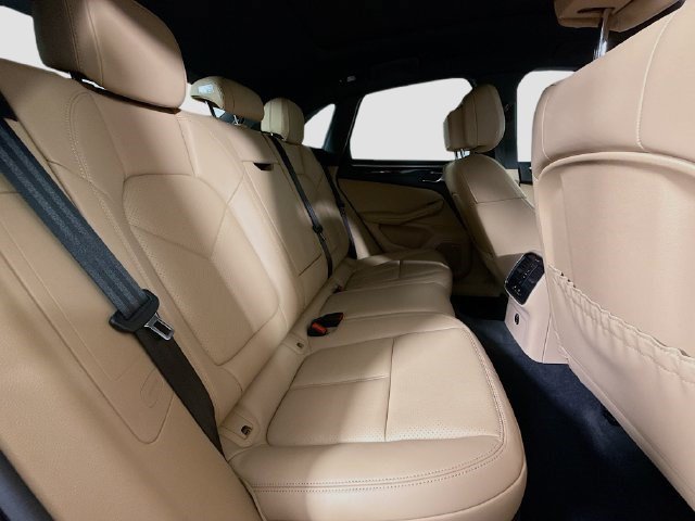 Used 2023 Porsche Macan AWD/4WD image 25