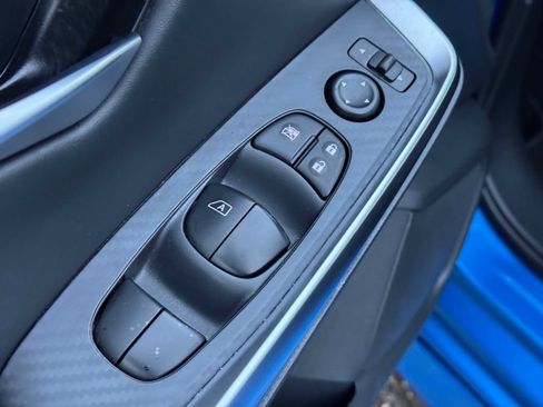 Used 2025 Nissan Sentra SR FWD image 17