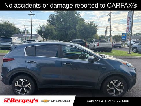 Used 2020 Kia Sportage LX AWD/4WD image 2