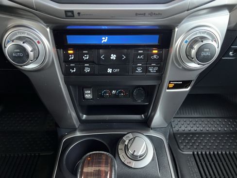 Used 2018 Toyota 4Runner Limited image 28