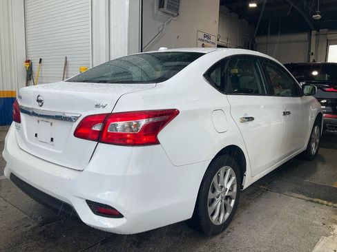 Used 2019 Nissan Sentra SV FWD image 3