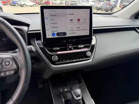 Used 2026 Toyota Corolla Cross XLE w/ Convenience Package image 19