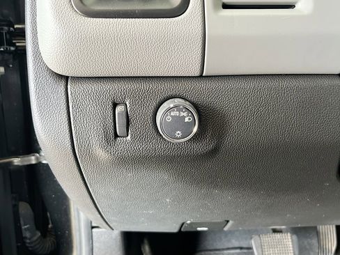 Used 2022 Chevrolet Colorado W/T RWD image 10