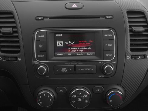 Used 2016 Kia Forte LX FWD image 9