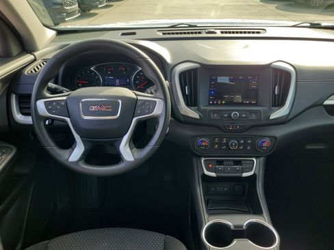 Used 2022 GMC Terrain SLE FWD image 16