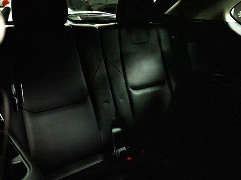 Used 2022 MAZDA CX-9 Touring w/ Touring Premium Package image 12