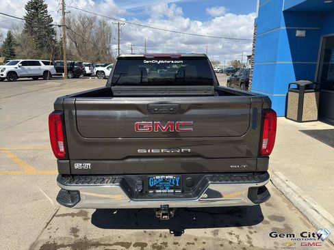 Used 2019 GMC Sierra 1500 SLT w/ Driver Alert Package I AWD/4WD image 6